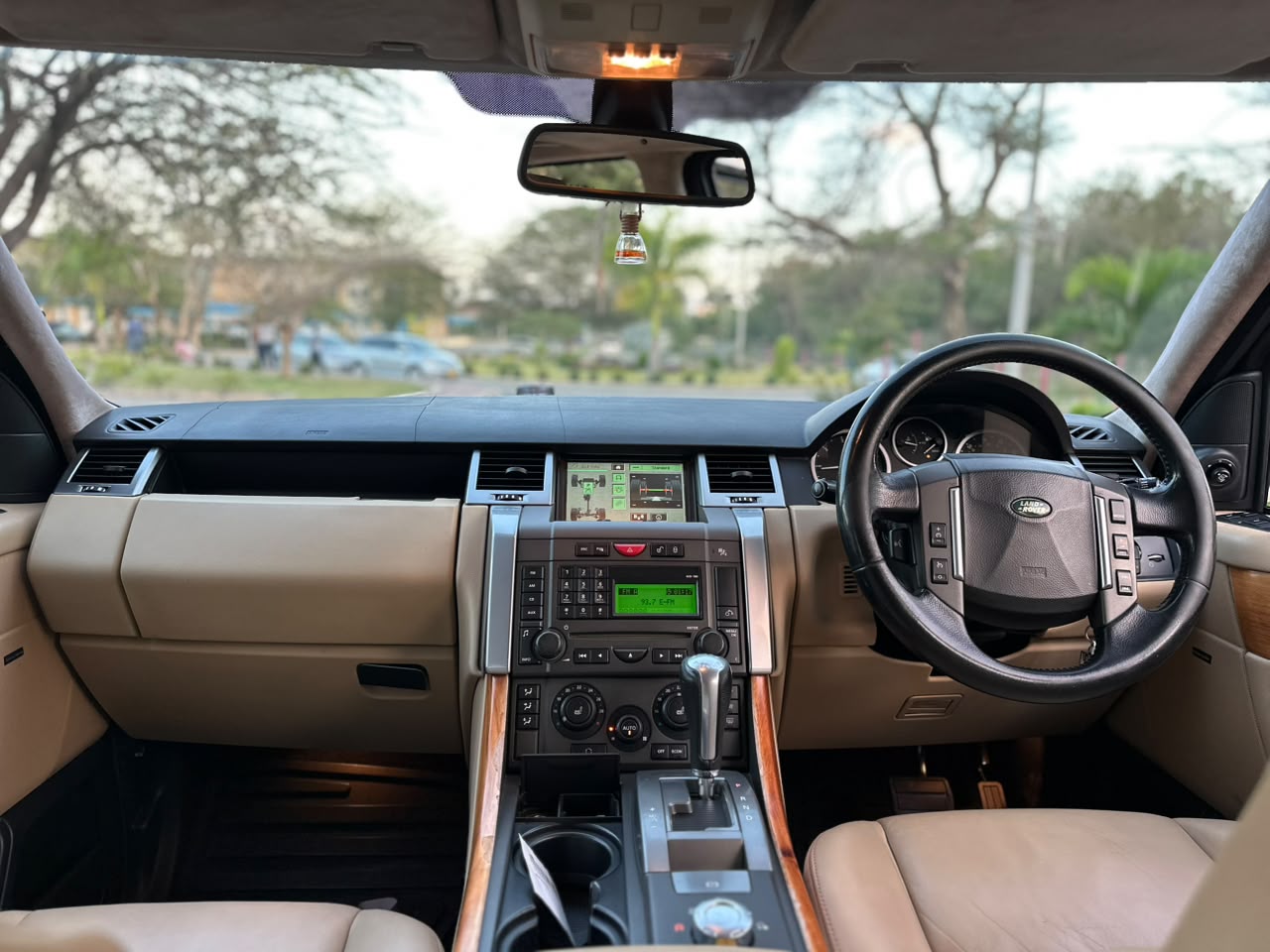 RANGE ROVER SPORTS thumbnail 4